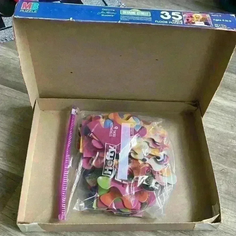 🧩 💚 3/$15 Sesame Street Muppets 35 Piece Puzzle from 1985 - Picture 3 of 3